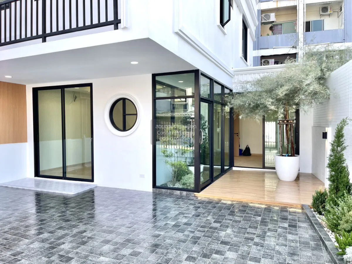 ขายบ้านทาวน์โฮม ลาดพร้าว 93 รีโนเวทใหม่ ลาดพร้าว เขต ลาดพร้าว กรุ 2