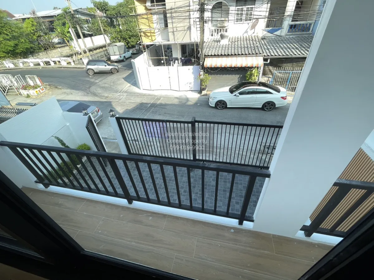 ขายบ้านทาวน์โฮม ลาดพร้าว 93 รีโนเวทใหม่ ลาดพร้าว เขต ลาดพร้าว กรุ