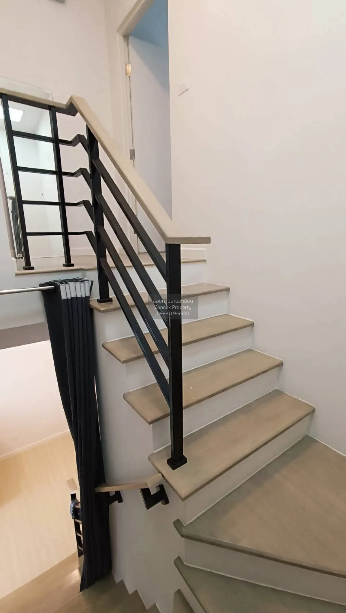 For Rent Townhouse/Townhome  , Anasiri Ramkhamhaeng , wide fronta