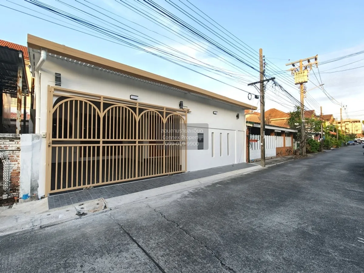 บ้านแฝด บ้านรีโนเวท นวมินทร์ 109 แยก 3 ชั้นเดียว เลียบด่วนรามอินท