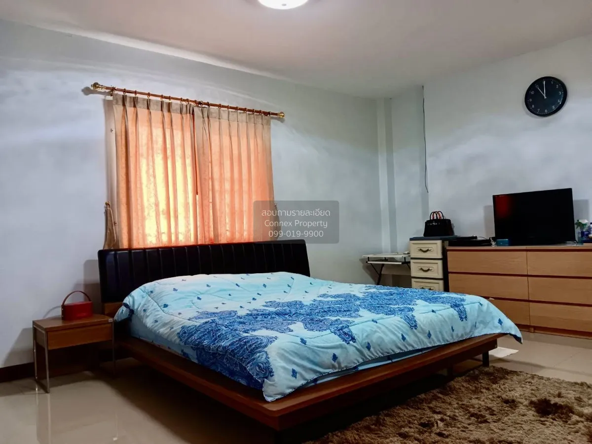 For Sale House , Paradise Ville Sala Thammasop , wide frontage , 