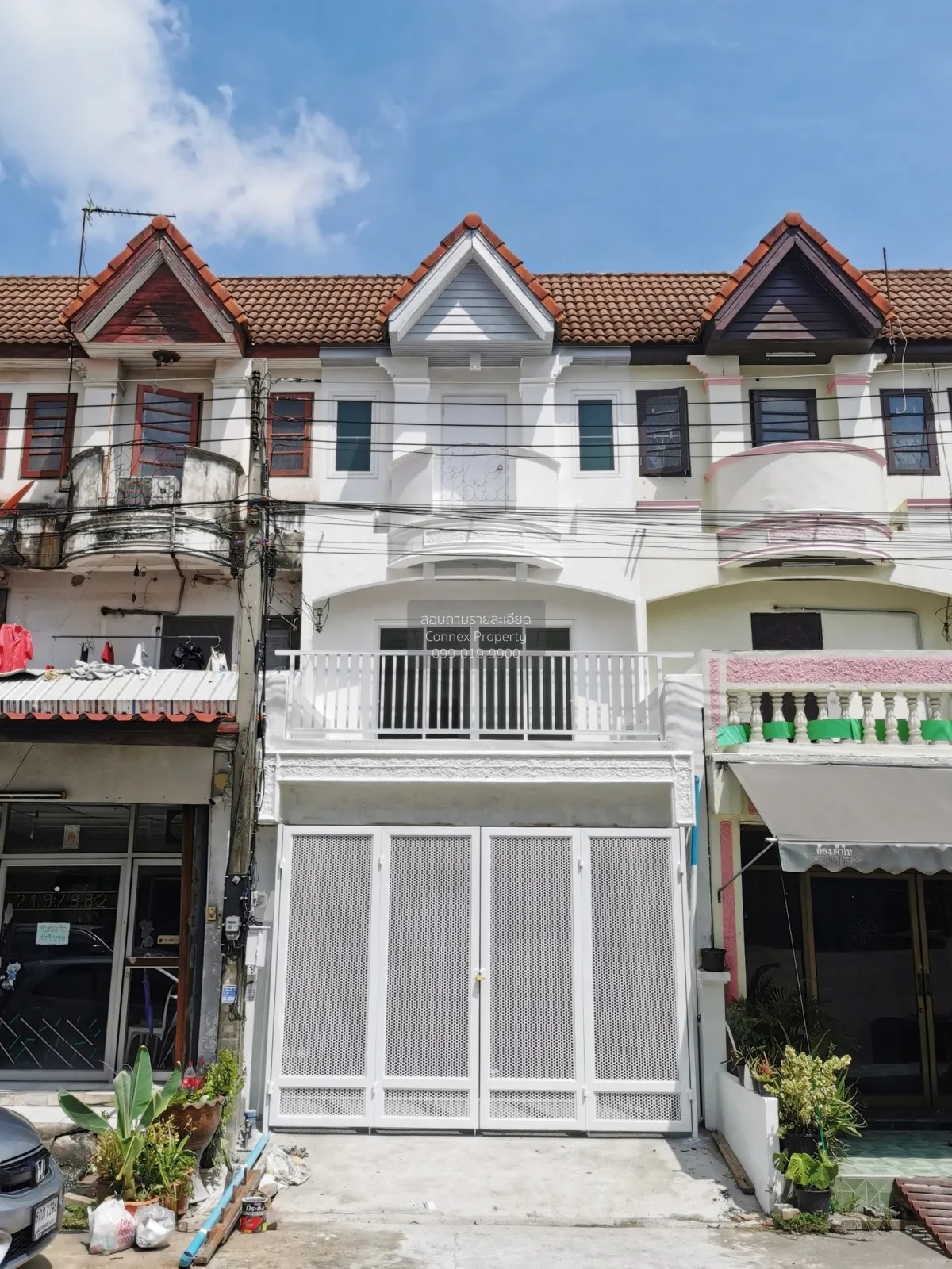For Sale Townhouse/Townhome  , Phong Sirichai 1 , newly renovated 1