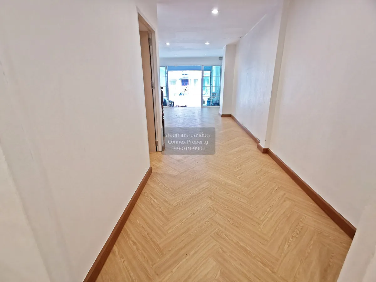 For Sale Townhouse/Townhome  , Phong Sirichai 1 , newly renovated 2