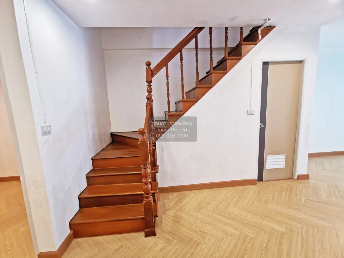 For Sale Townhouse/Townhome  , Phong Sirichai 1 , newly renovated