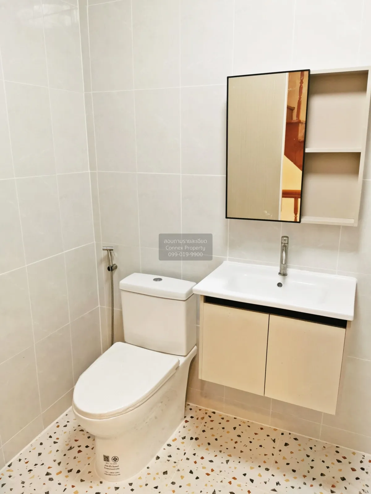 For Sale Townhouse/Townhome  , Phong Sirichai 1 , newly renovated