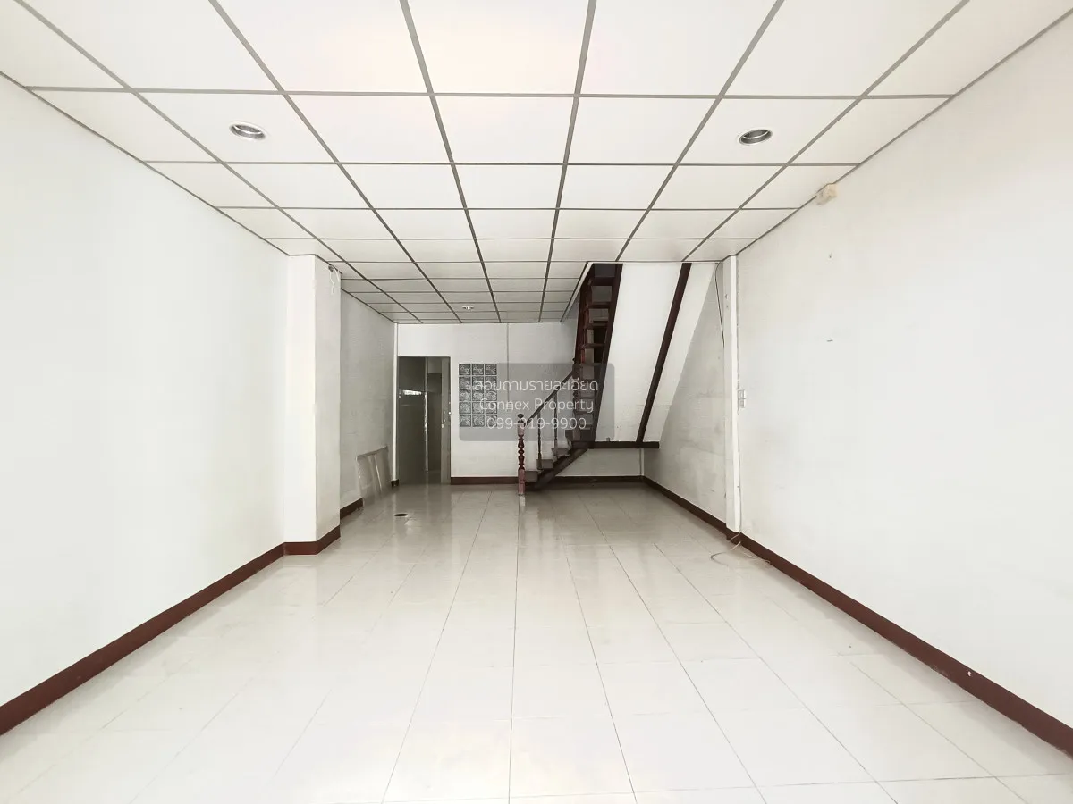 ขายทาวน์เฮ้าส์/ทาวน์โฮม  หมู่บ้าน ฉัตรแก้ว บางกะปิ MRT-บางกะปิ (ส 3