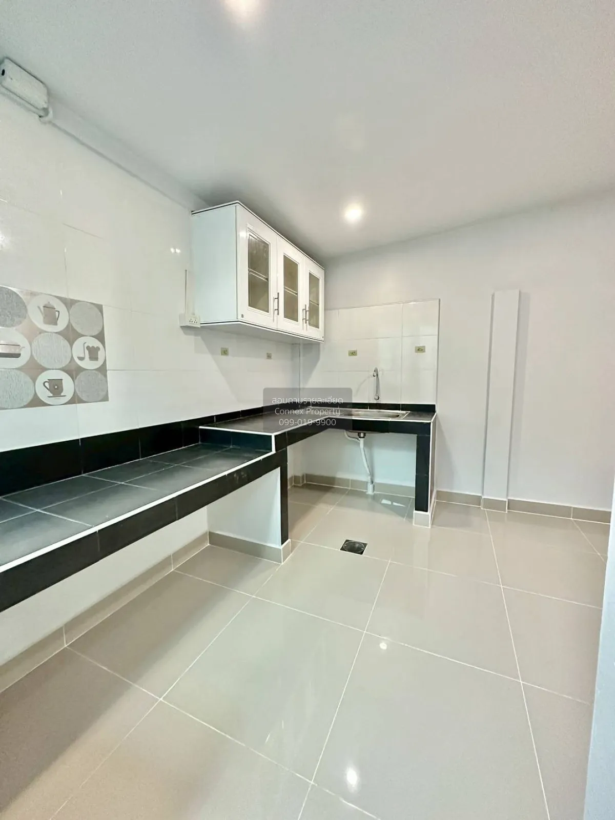 ขายทาวน์เฮ้าส์/ทาวน์โฮม  บ้านบัวทอง 2 หน้ากว้าง รีโนเวทใหม่ บางรั