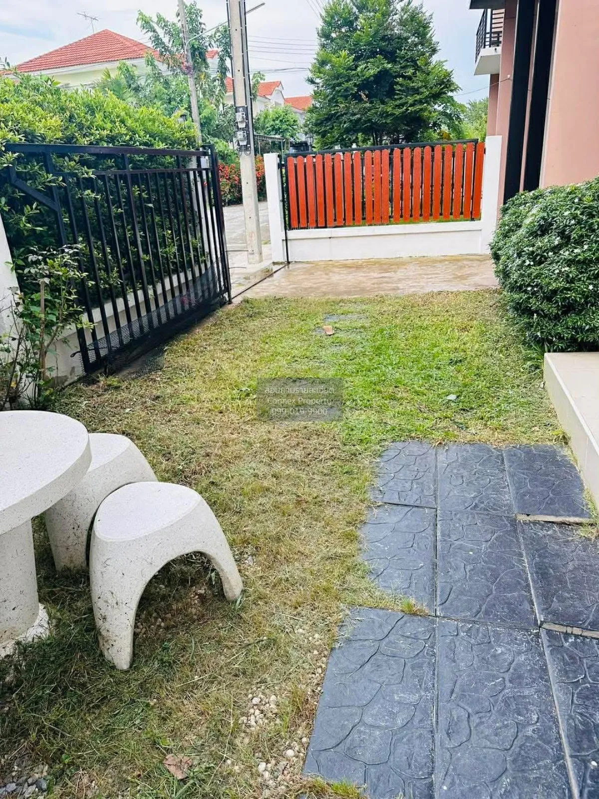 For Sale House , Baan Burirom Rangsit Klong 4 , wide frontage , L