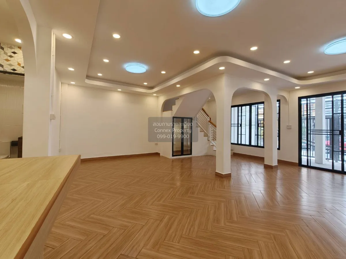 For Sale Townhouse/Townhome  , Prachakornthai Ladproa 93 , wide f