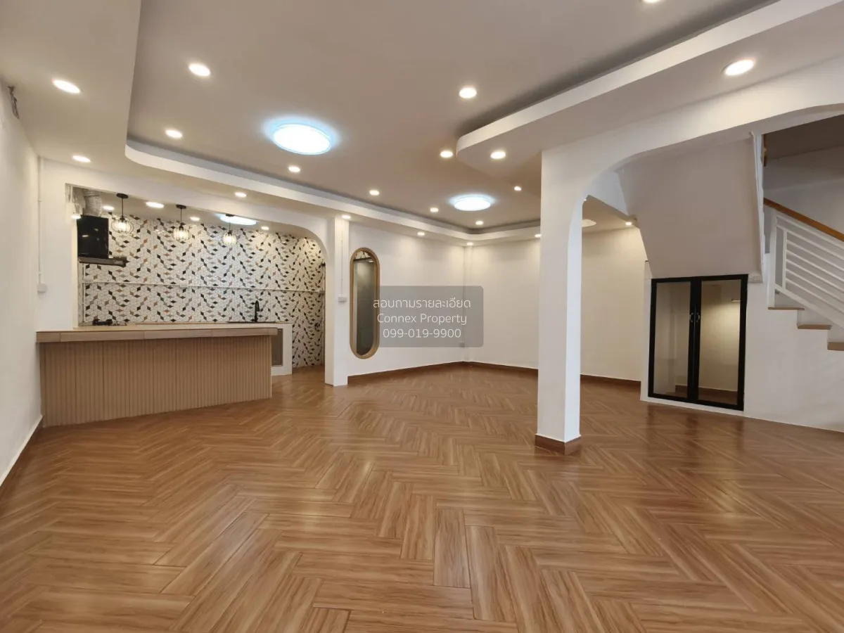 For Sale Townhouse/Townhome  , Prachakornthai Ladproa 93 , wide f