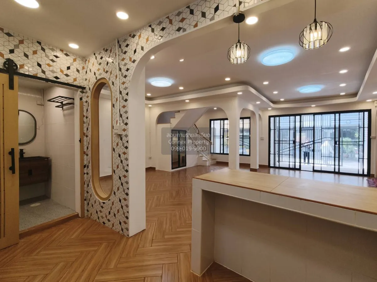 For Sale Townhouse/Townhome  , Prachakornthai Ladproa 93 , wide f