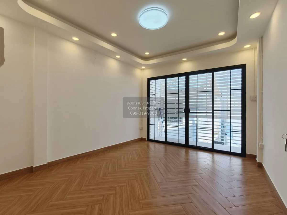 For Sale Townhouse/Townhome  , Prachakornthai Ladproa 93 , wide f