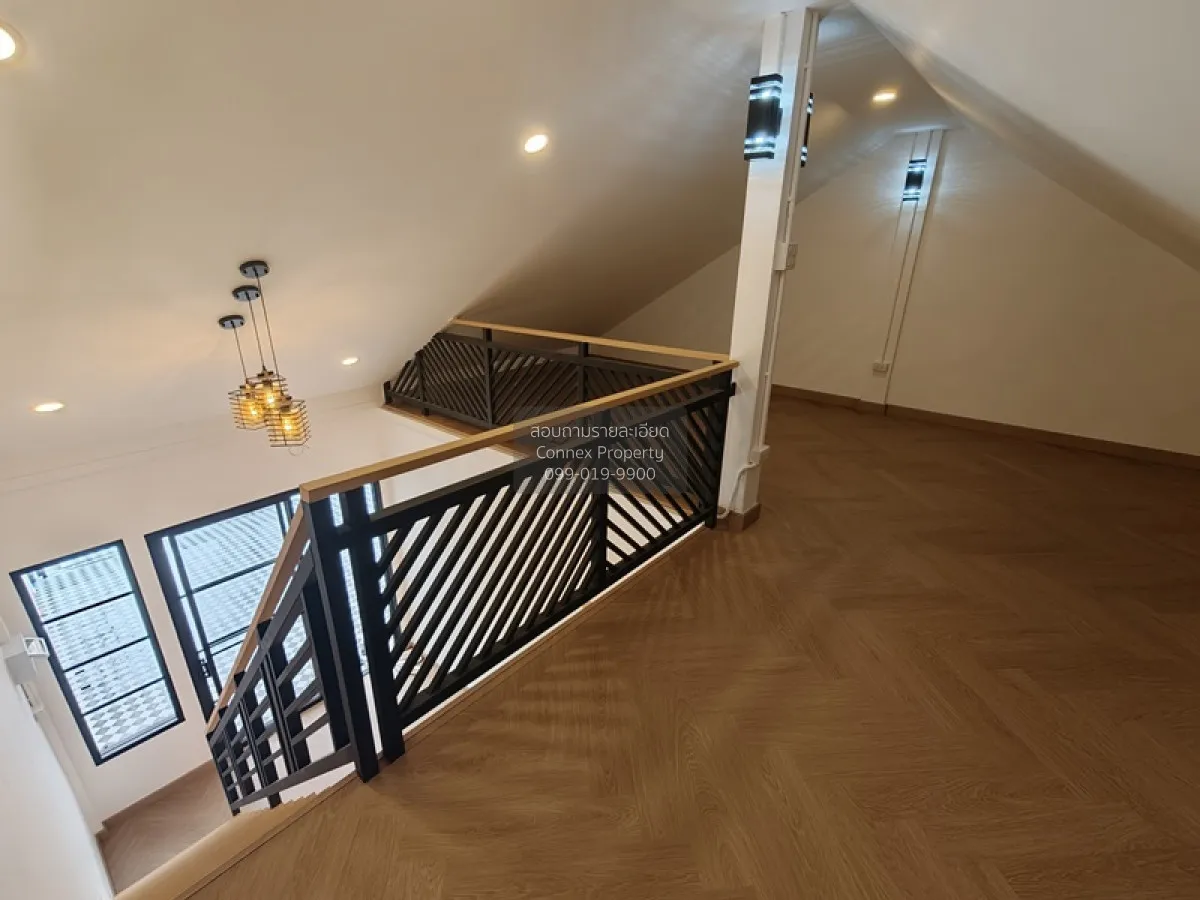 For Sale Townhouse/Townhome  , Tho Rung Soi Nawamin 111 , wide fr