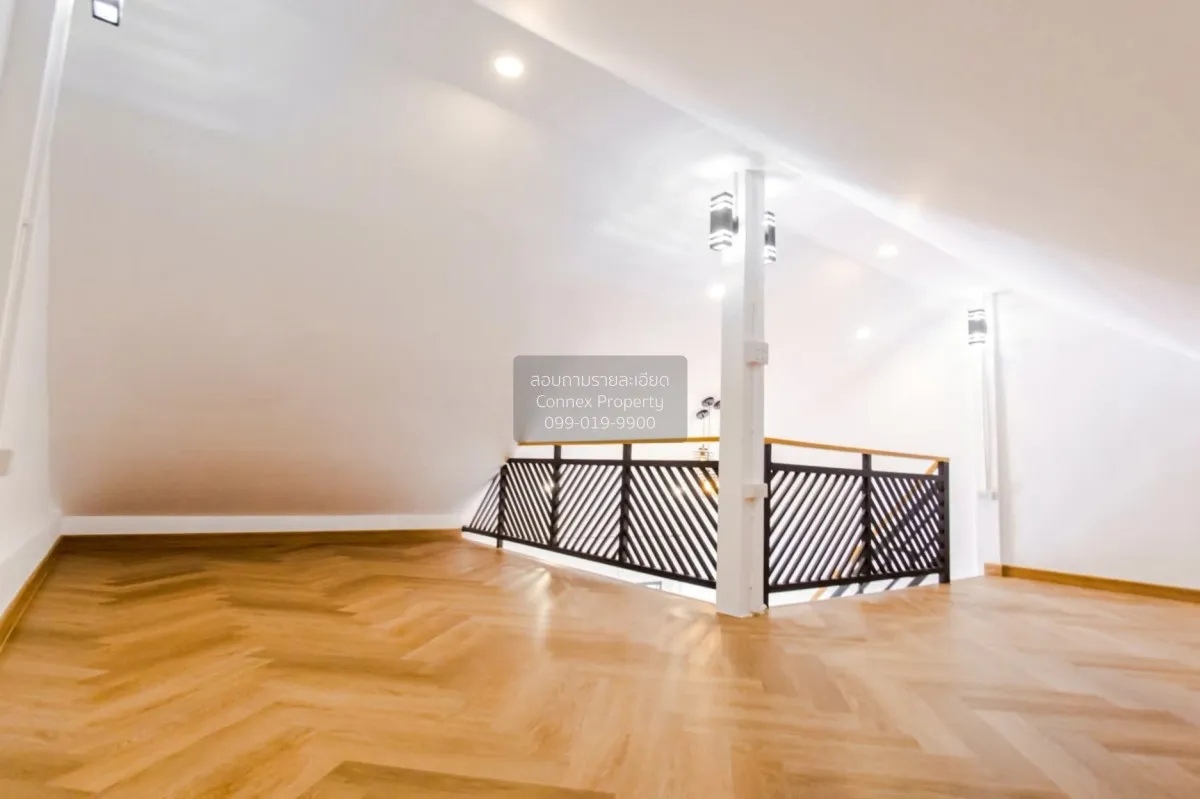 ขายทาวน์เฮ้าส์/ทาวน์โฮม  ทอรุ้ง ซอยนวมินทร์ 111 ห้องมุม หน้ากว้าง