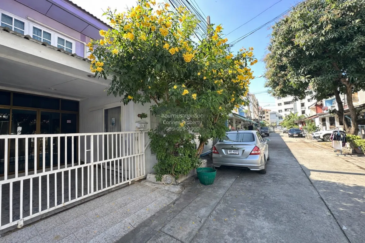 For Sale Townhouse/Townhome  , Ampornpaisan Pakkret , MRT-Pak Kre 2