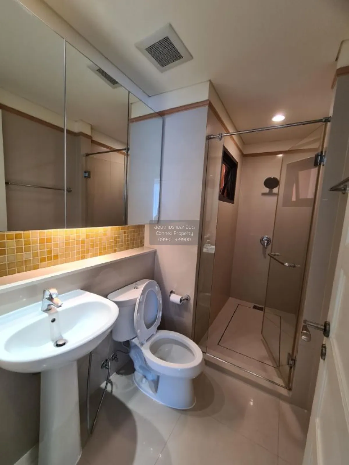 เช่าคอนโด  ออกัสตัน สุขุมวิท 22 BTS-พร้อมพงษ์ คลองตัน เขต คลองเตย