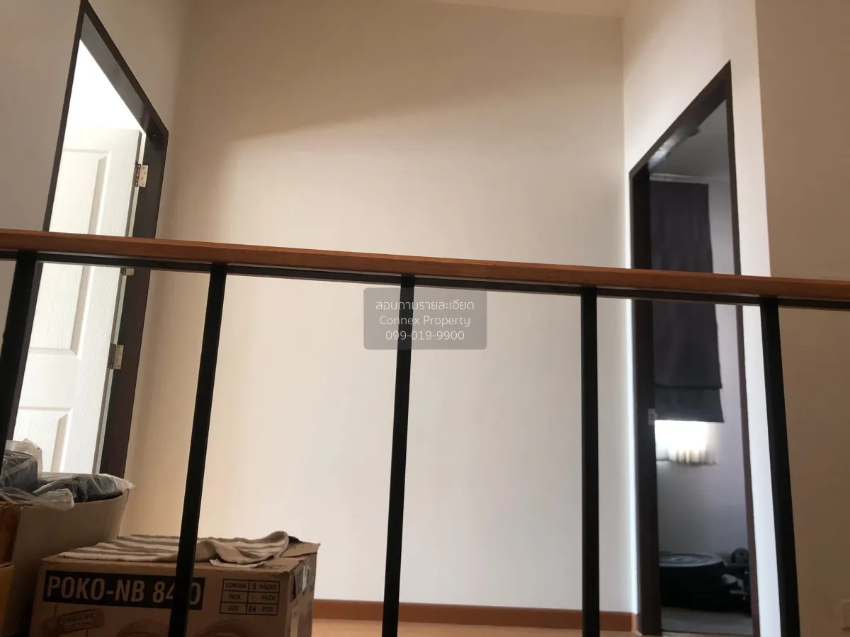 For Sale 3-story townhome, corner unit, outside the project. , Kh