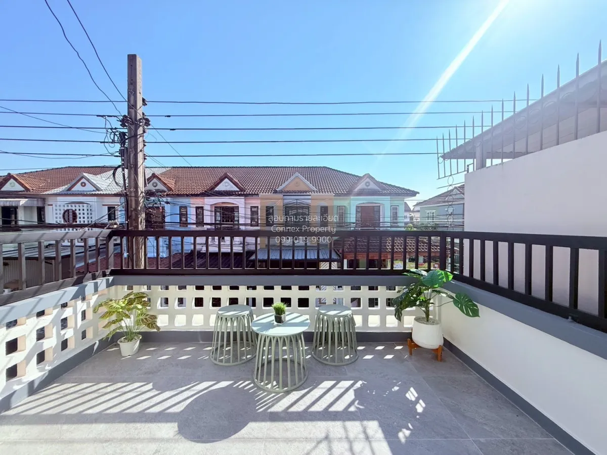 For Sale Townhouse/Townhome  , K.C. Ramintra 4 , newly renovated 