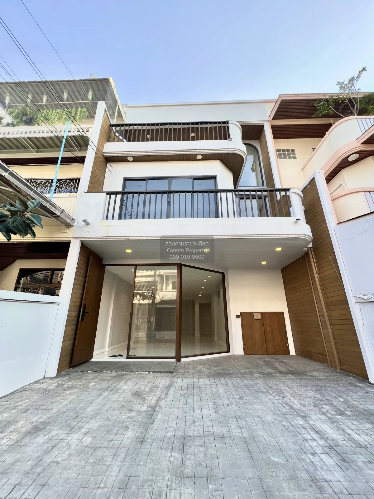 For Sale Townhouse/Townhome  , Baan Kasemsan , newly renovated ,  1