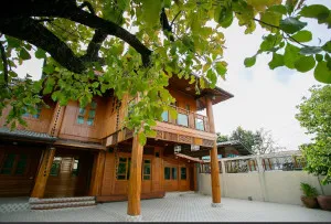 For Sale Teak house  , newly renovated , Sam Saen Nok , Huai Khwang , Bangkok , CX-143218