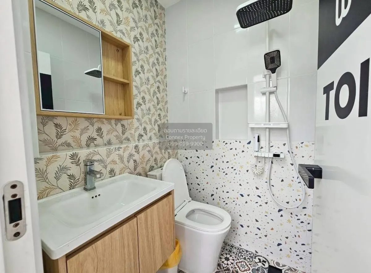 For Sale House , Nakarin Garden Village Romklao 19/1 , wide front