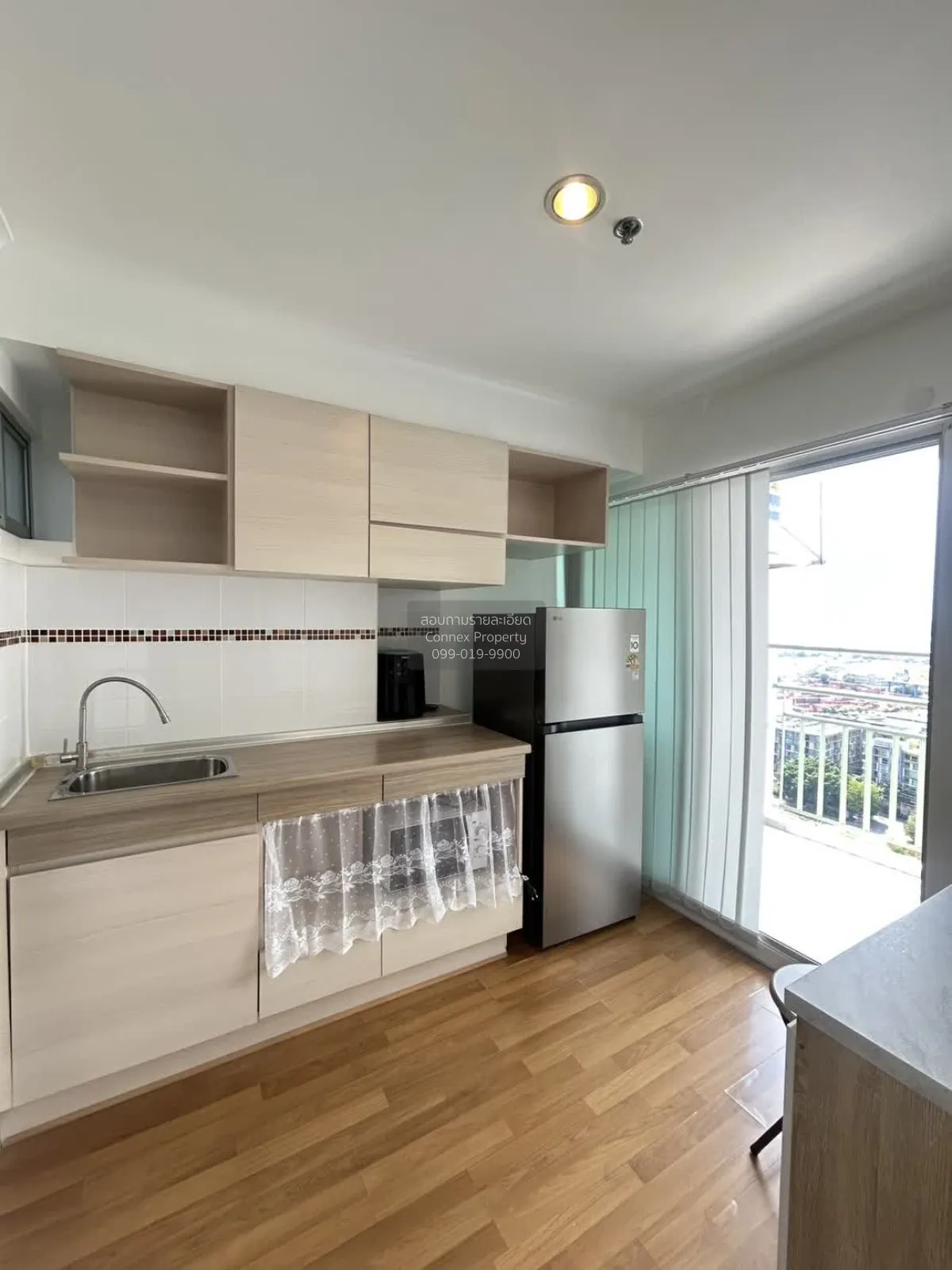 เช่าคอนโด  ลุมพินี เพลส พระราม 4 - กล้วยน้ำไท ชั้นสูง ห้องมุม รีโ 3