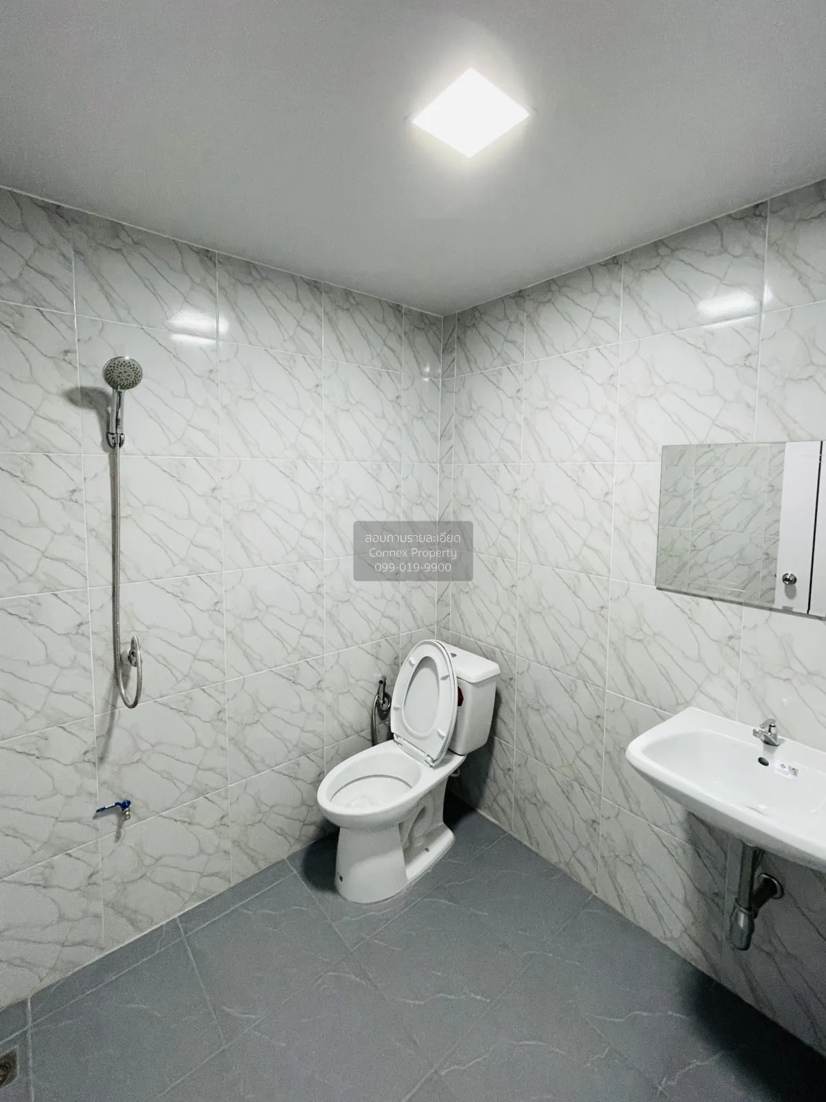 ขายทาวน์เฮ้าส์/ทาวน์โฮม  บ้านนฐดา ประชาธิปัตย์ ธัญบุรี ปทุมธานี C