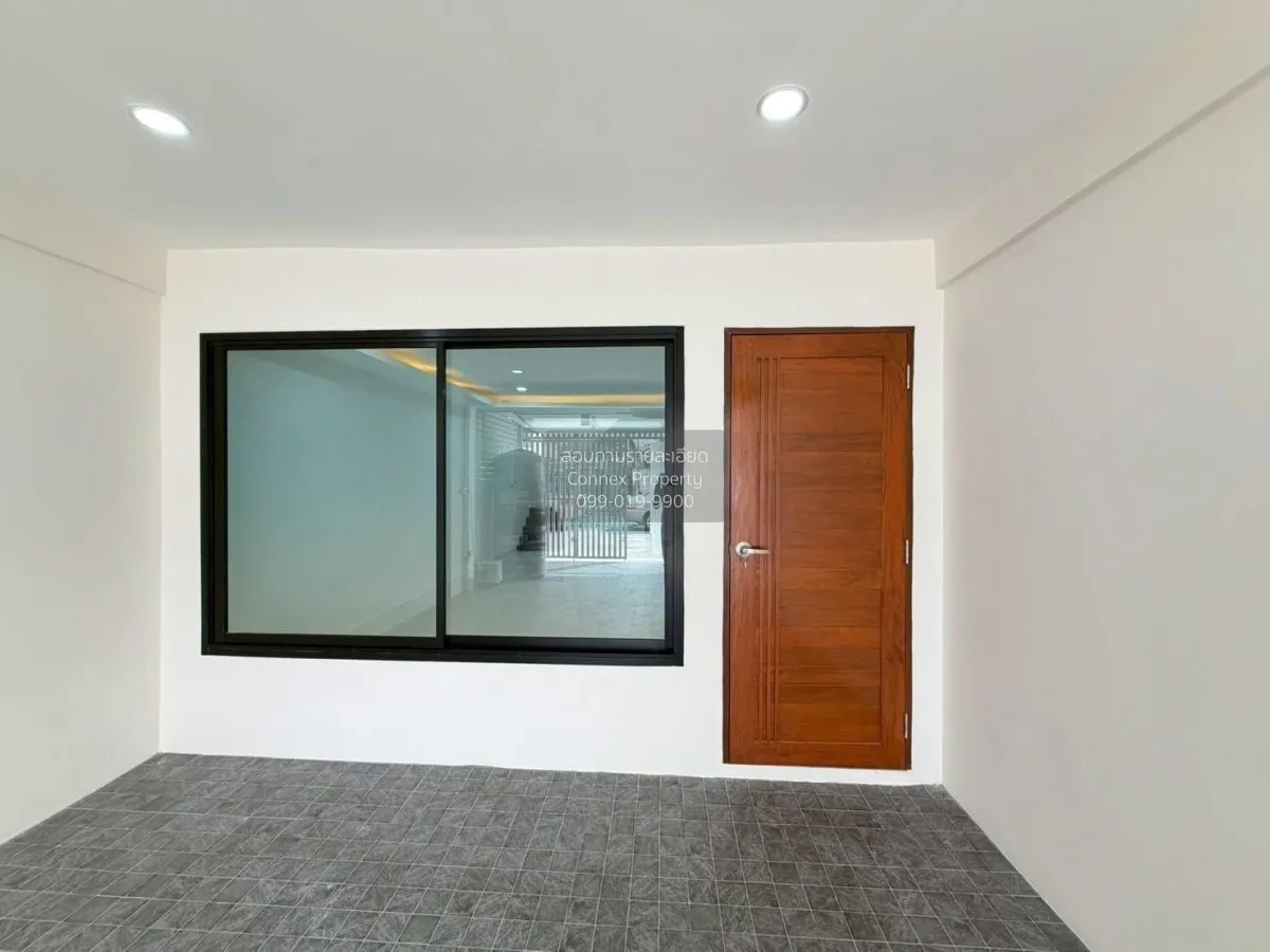 For Sale townhouse, Soi Senanikom 1 , newly renovated , Lat Phrao 3