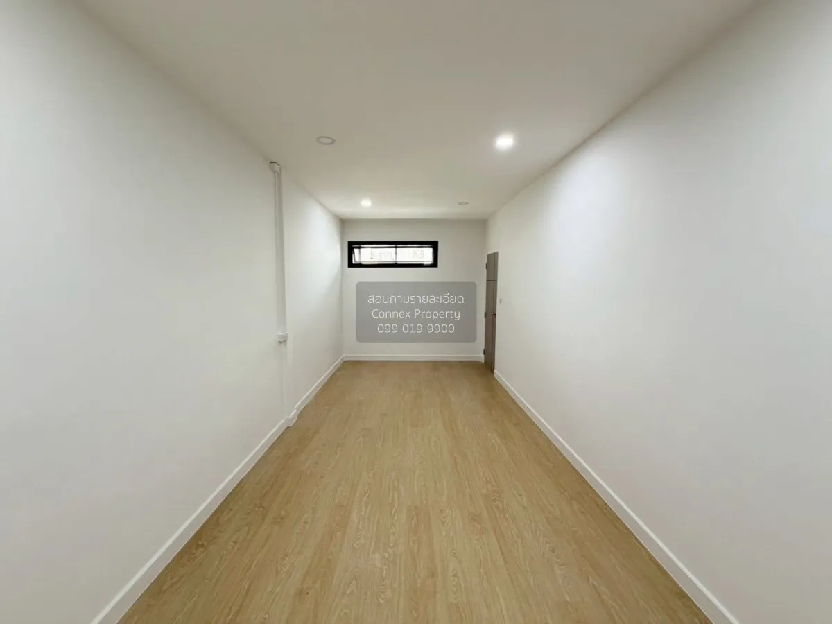 For Sale townhouse, Soi Senanikom 1 , newly renovated , Lat Phrao