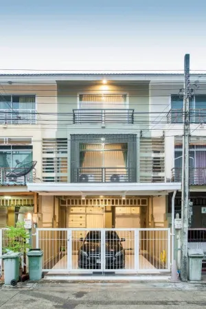 เช่าทาวน์เฮ้าส์/ทาวน์โฮม  วิสต้า ปาร์ค วัชรพล คลองถนน เขต สายไหม กรุงเทพ CX-143477