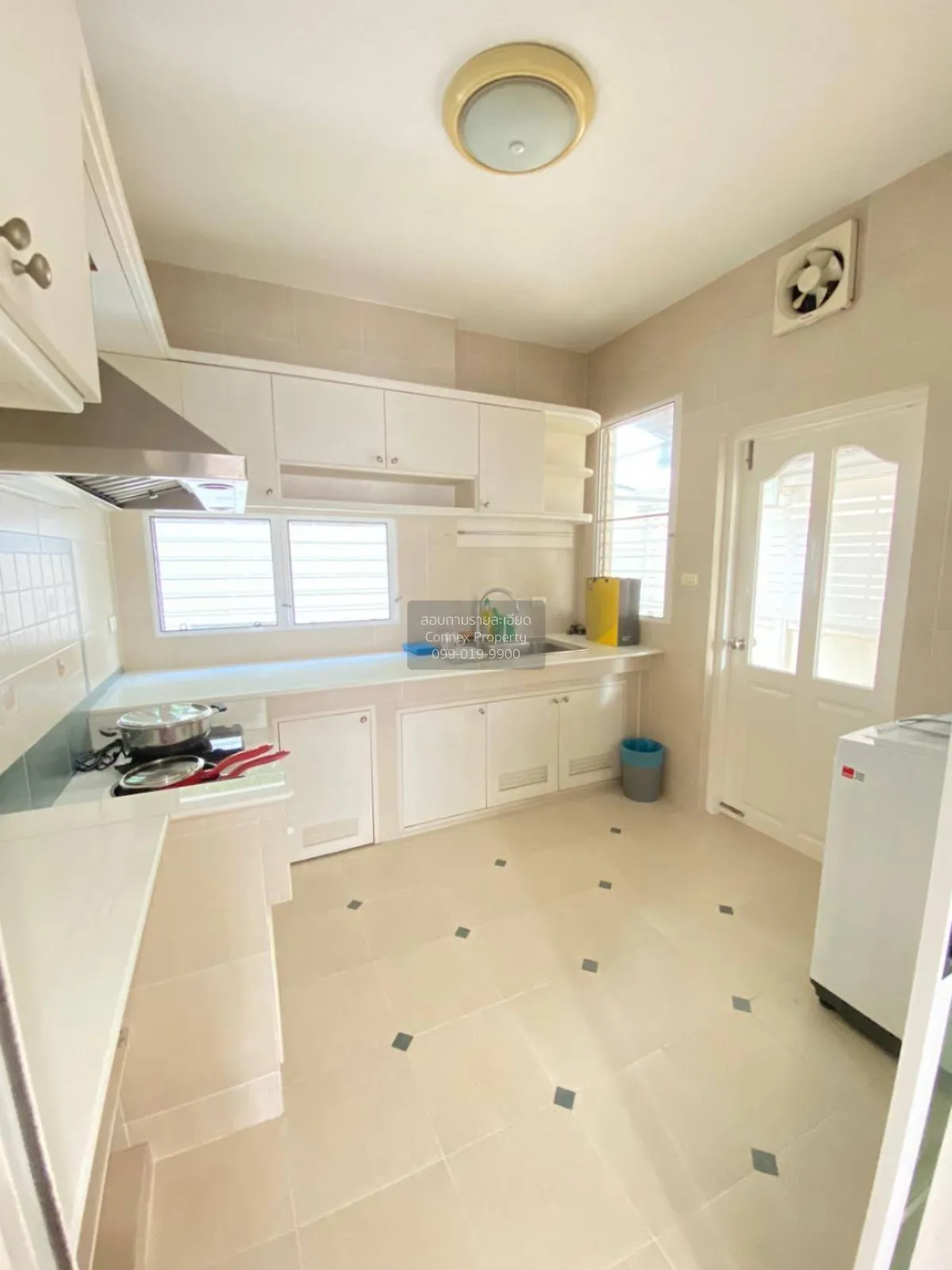 For Rent House , Mantana Onnut - Wongwaen 1 , wide frontage , new 4