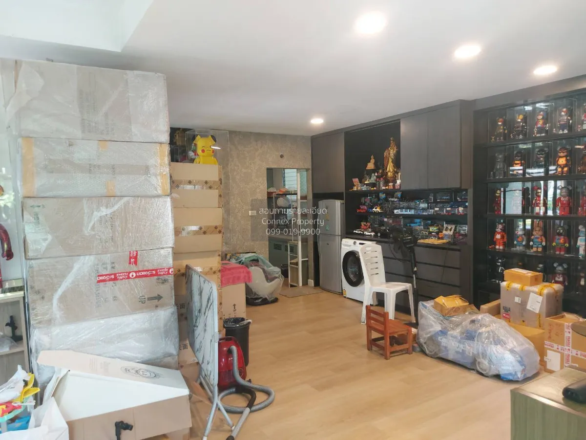 For Sale House , Mantana Onnut - Wongwaen 1 , Dok Mai , Prawet ,  3