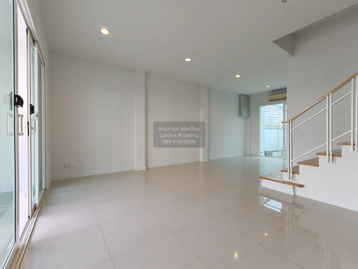 ขายทาวน์เฮ้าส์/ทาวน์โฮม  บ้านกลางเมือง ลาดพร้าว - เสนา 2 หน้ากว้า