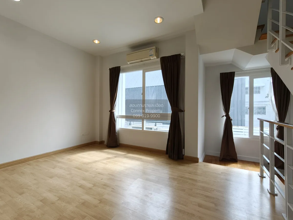 ขายทาวน์เฮ้าส์/ทาวน์โฮม  บ้านกลางเมือง ลาดพร้าว - เสนา 2 หน้ากว้า