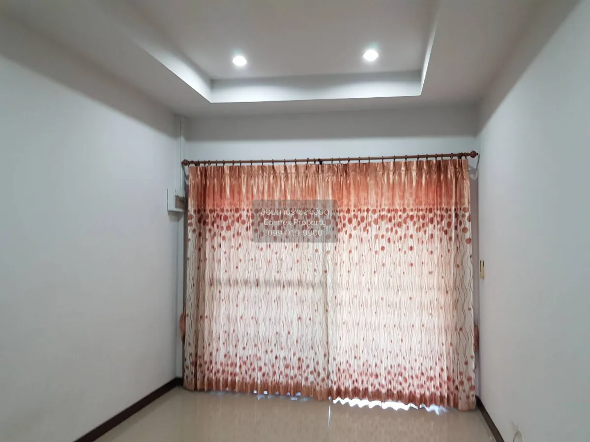 For Sale Townhouse/Townhome  , Ban Nam Phet 4 , Rua Yai , Mueang  3