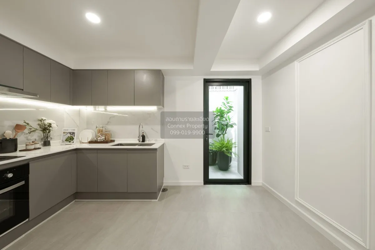 For Sale Varenzia  , newly renovated , Khlong Tan Nuea , Watthana
