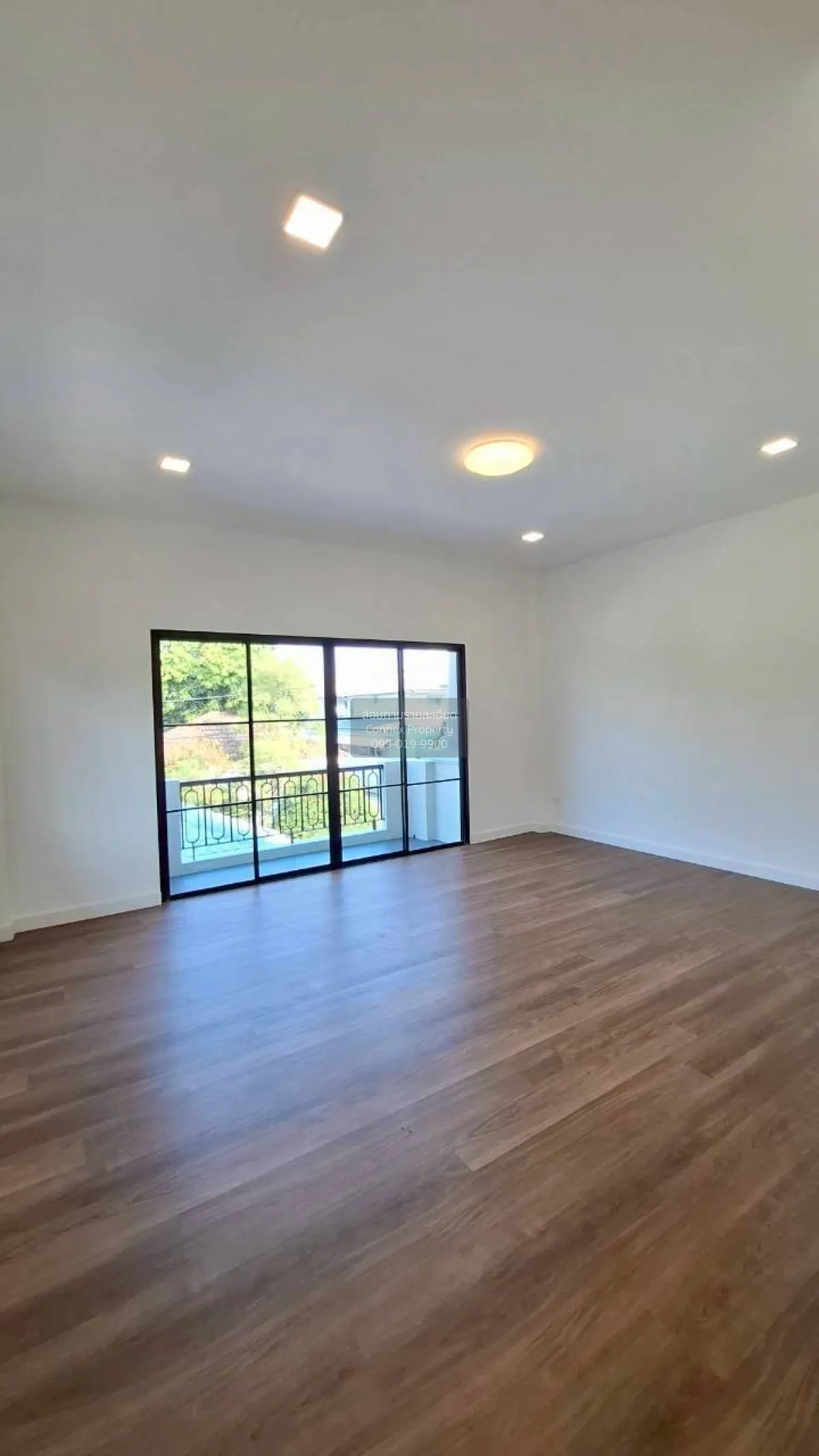 For Sale House , Kanchanalux 3 , corner unit , newly renovated , 