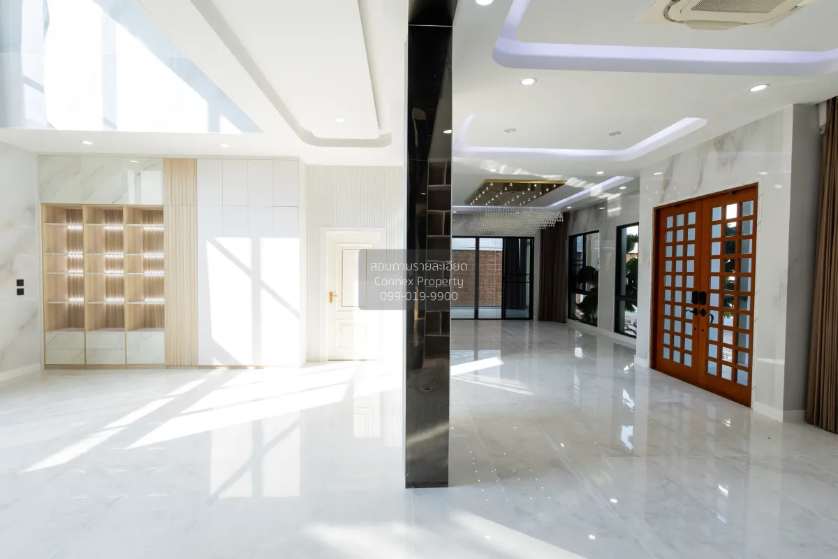 For Sale House , Grand Bangkok Boulevard Srinakarin , MRT-Sri Nak