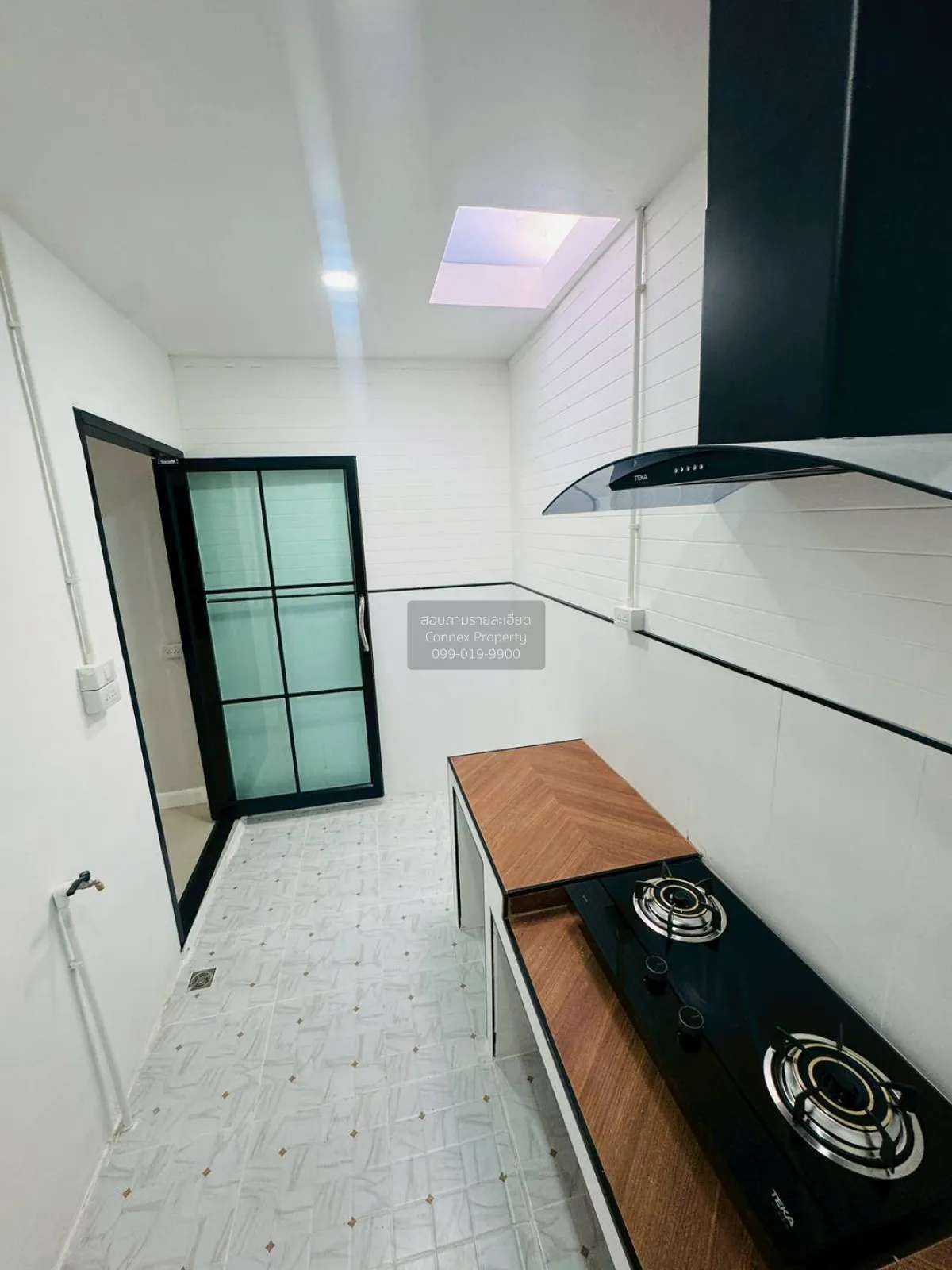 ขายทาวน์เฮ้าส์/ทาวน์โฮม  บ้านบุศรินทร์ จันทร์ทองเอี่ยม รีโนเวทใหม