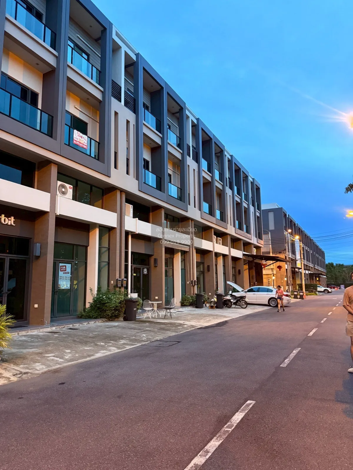 For Sale Commercial Building , Work Place Phetkasem 81-2 , Nong K 2