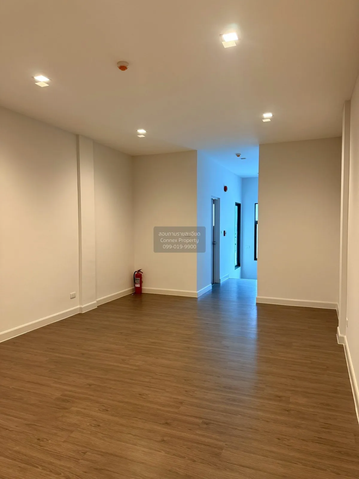 For Sale Commercial Building , Work Place Phetkasem 81-2 , Nong K