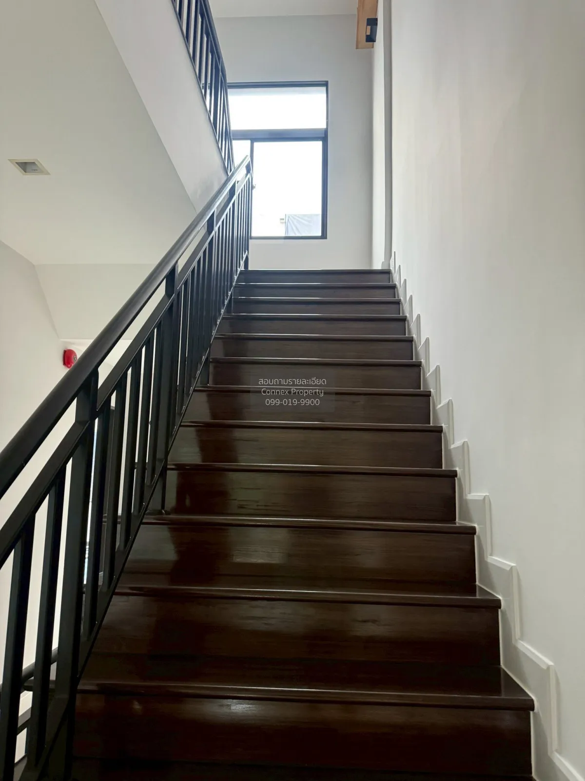 For Sale Commercial Building , Work Place Phetkasem 81-2 , Nong K