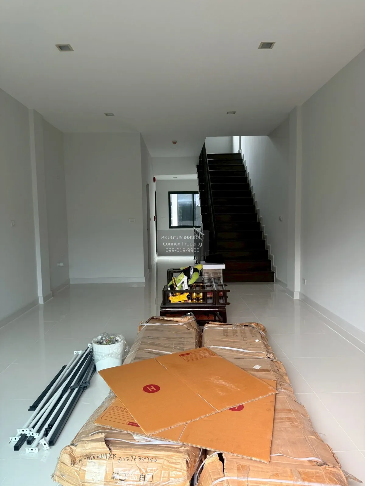 For Sale Commercial Building , Work Place Phetkasem 81-2 , Nong K