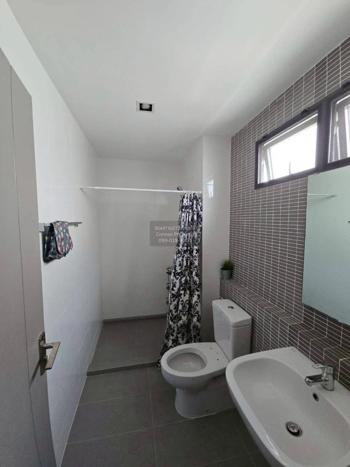 For Rent Townhouse/Townhome  , LANDMARK EKAMAI-RAMINDRA , Lat Phr