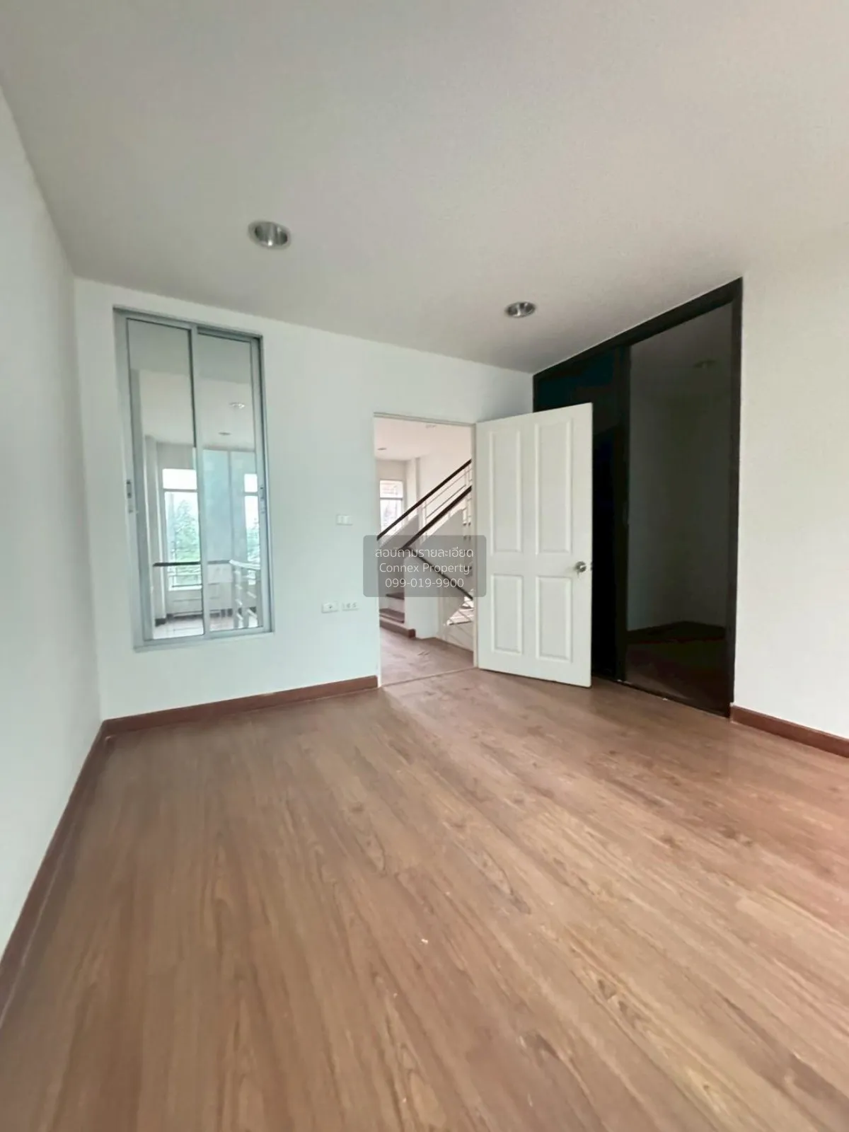 ขายทาวน์เฮ้าส์/ทาวน์โฮม  บ้านกลางเมือง บริติช ทาวน์ ศรีนครินทร์ ห