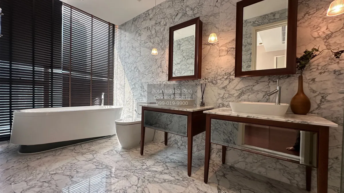 For Rent Condo , Khun By Yoo , nice view , corner unit , BTS-Thon