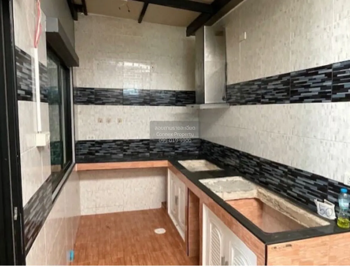 For Sale Townhouse/Townhome  , Siri Place Navanakorn , Chiang Rak 4