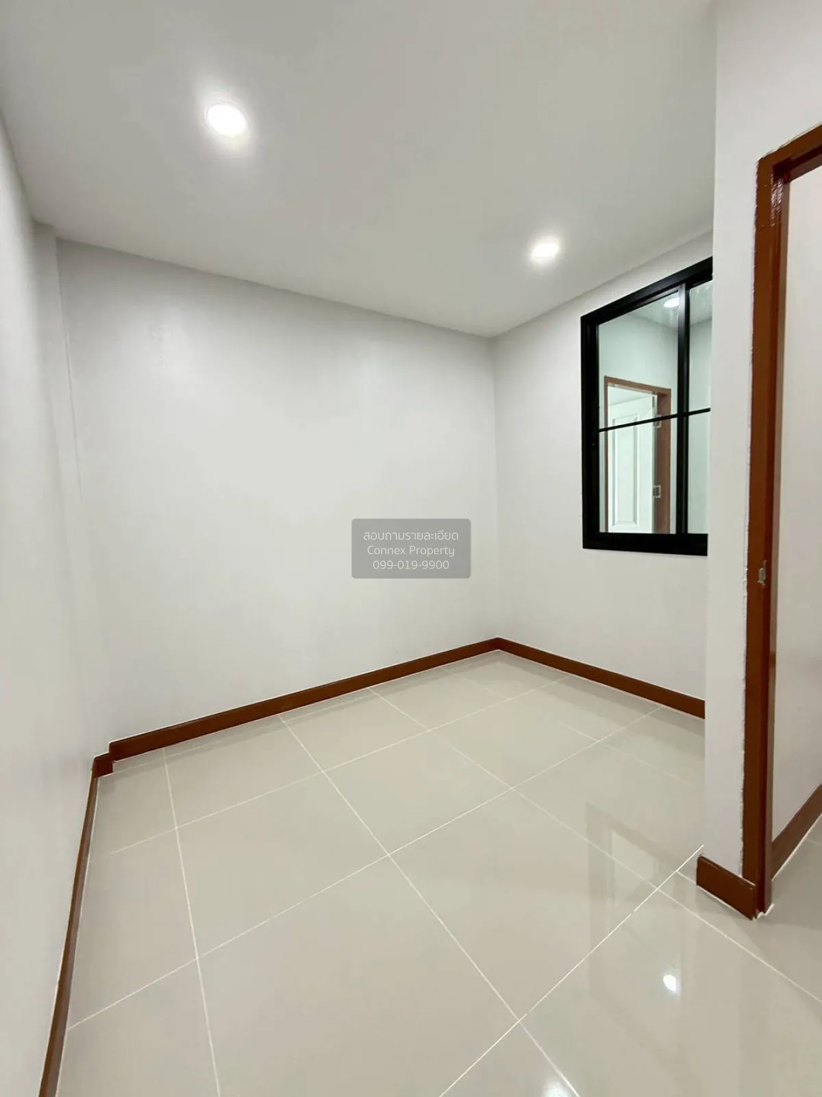 ขายทาวน์เฮ้าส์/ทาวน์โฮม  บ้านปิยวรารมย์ 3 รีโนเวทใหม่ ไทรน้อย ไทร