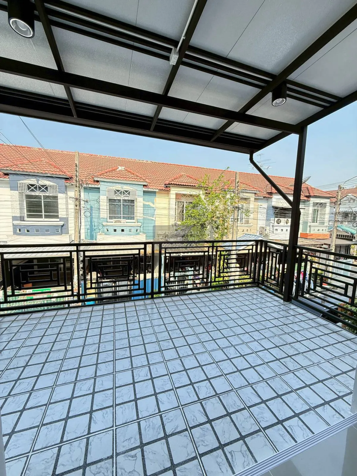 ขายทาวน์เฮ้าส์/ทาวน์โฮม  บ้านปิยวรารมย์ 3 รีโนเวทใหม่ ไทรน้อย ไทร