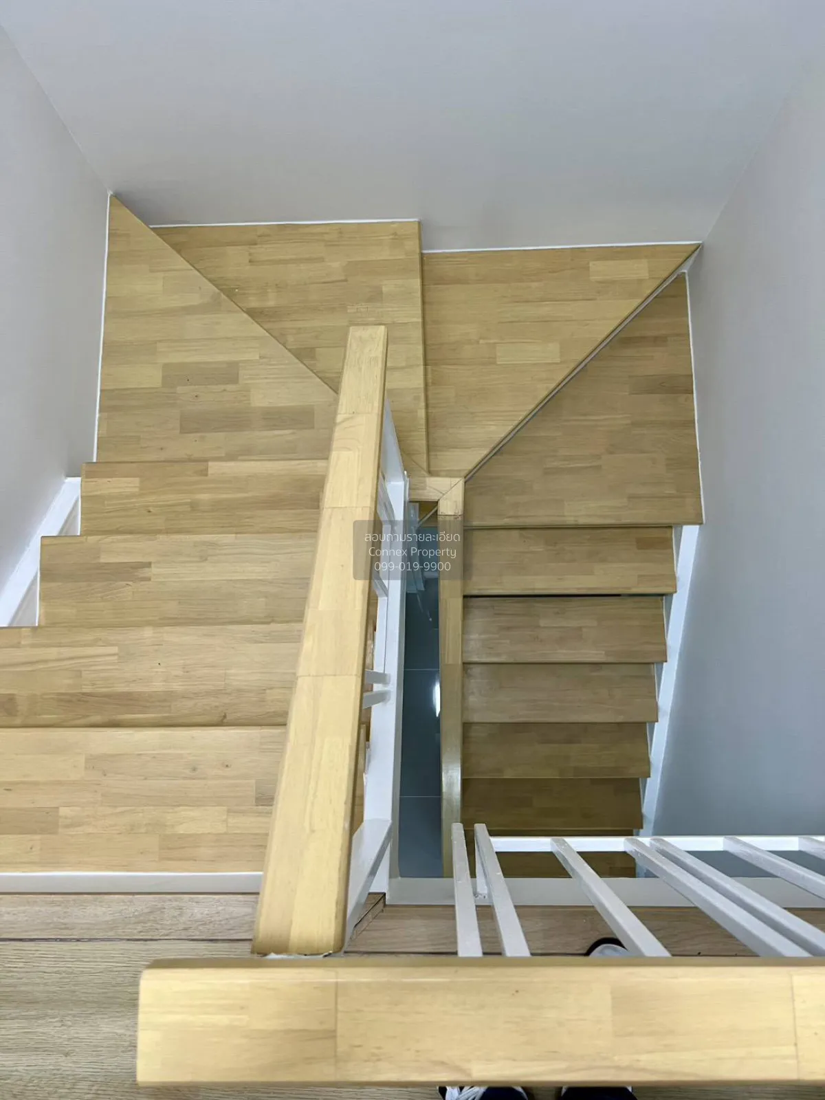 For Sale House , Areeya the Village1 , corner unit , Bang Phli Ya